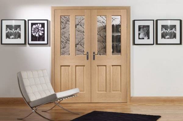 Internal Oak Malton Pair with Clear Bevelled Glass - Image 3